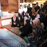 Sopir pribadi istri Gubernur Aceh, Muhammad Zaini atau akrab disapa Apa Lambak meninggal dunia Sabtu pagi (15/3/2025) di kampung halamannya, Gampong Keutapang Bambong, Kecamatan Delima, Pidie.