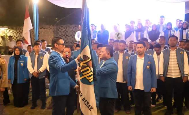 Ketua DPD KNPI Aceh Aulia Rahman, melantik Rahmat Aulia sebagai Ketua DPD KNPI Aceh Besar Periode 2023-2026, Sabtu malam (3/5)