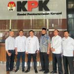 Wakil Ketua DPRK Aceh Tengah H. Hamdan S.H Bersama Bupati Aceh Tengah Drs. Haili Yoga M.SI Mengikuti Rakor Nasional KPK. (Foto: For Infoaceh.net)