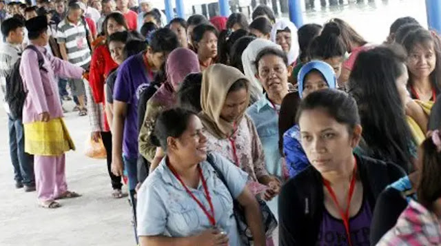 Waspadai Penipuan, Ini 10 Tips Aman Bekerja di Luar Negeri bagi Calon Pekerja Migran Indonesia. Ⓒ Hak cipta foto di atas dikembalikan sesungguhnya kepada pemilik foto | INFOACEH.net Waspadai Penipuan, Ini 10 Tips Aman Bekerja di Luar Negeri bagi Calon Pekerja Migran Indonesia. Ⓒ Hak cipta foto di atas dikembalikan sesungguhnya kepada pemilik foto