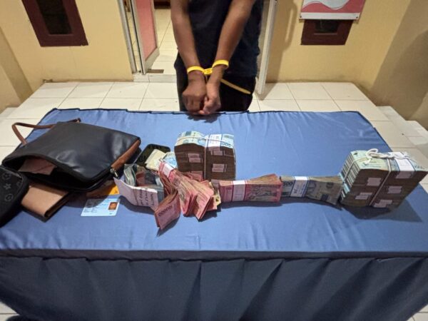 Pegawai kontrak RSUD Meuraxa Banda Aceh yakni AA (38), kini berurusan dengan polisi atas laporan palsu yang dibuat pada Selasa malam, 3 Juni 2025. (Foto: For Infoaceh.net)