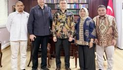Tim Khusus Pemerintah Aceh untuk Relasi Internasional dan Bisnis menggelar pertemuan penting dengan Duta Besar Turkiye untuk Indonesia, Prof Dr Talip Küçükcan, di Kedutaan Besar Turkiye, Jakarta, Senin, 7 Juli 2025. (Foto: Ist)