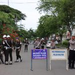 Polresta Banda Aceh bersama Polisi Militer melaksanakan razia gabungan di Jalan Teuku Umar, Rabu (16/7) siang. (Foto: Ist)