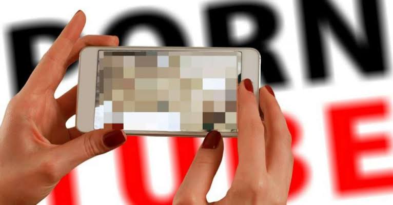 Pemko Lhokseumawe mengamankan seorang perempuan berinisial ID, warga Kecamatan Blang Mangat, yang diduga melakukan tindakan asusila menyiarkan konten pornoaksi di media sosial TikTok. (Foto: Ilustrasi)