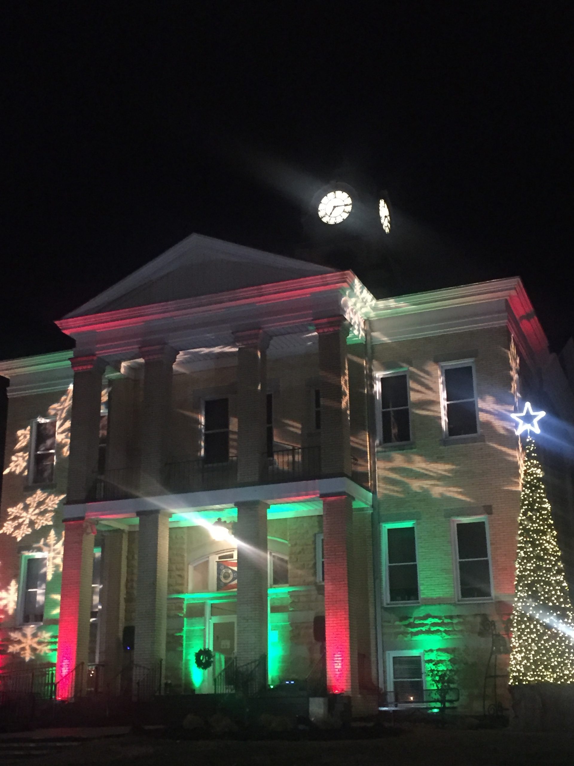 Lions Clubs Of Adams County Kick Off The Christmas Season With County Tree Lighting
