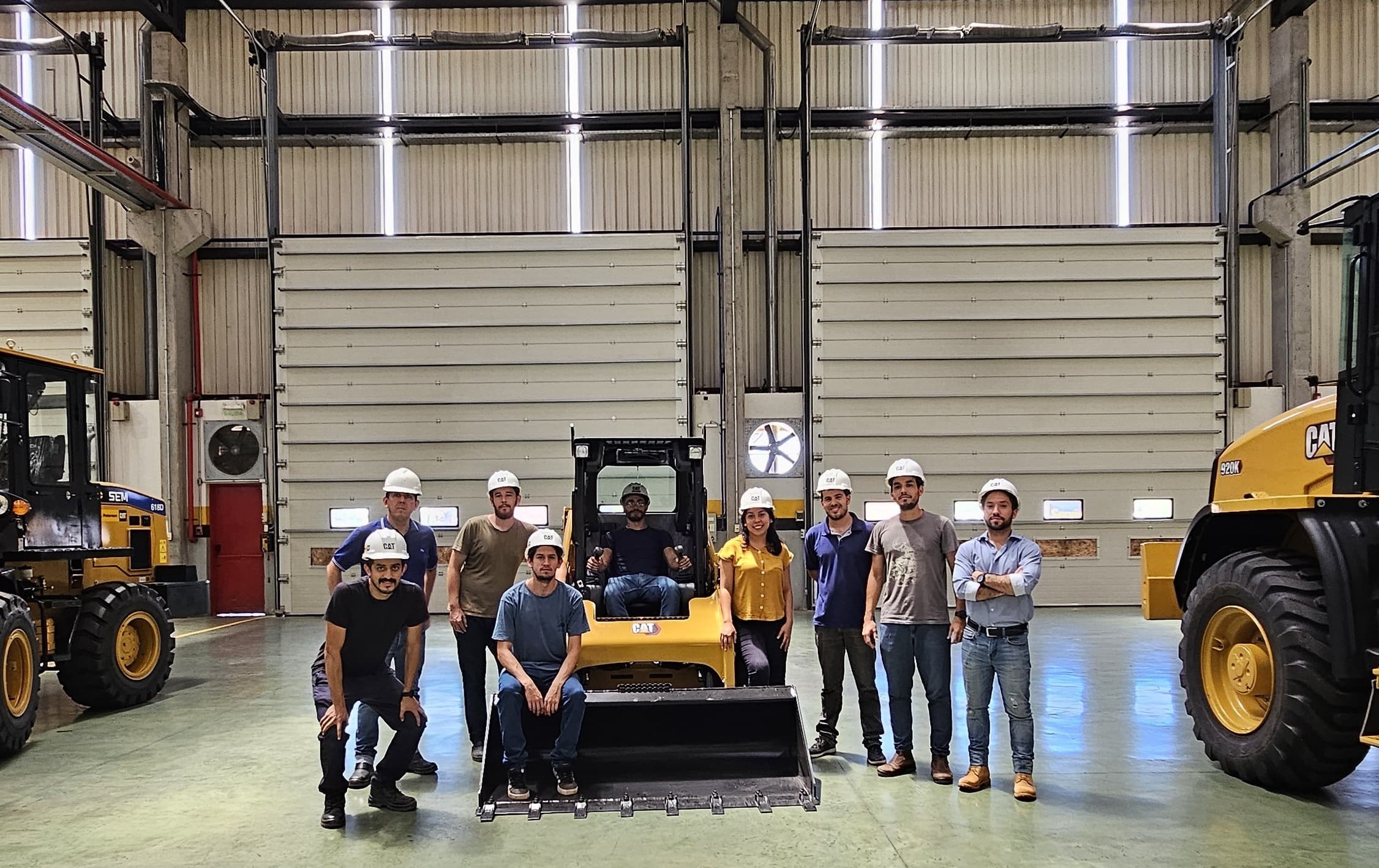 Estudiantes de la carrera de Ingeniería Mecánica de la FIUNA realizaron una visita técnica a la empresa H. PETERSEN