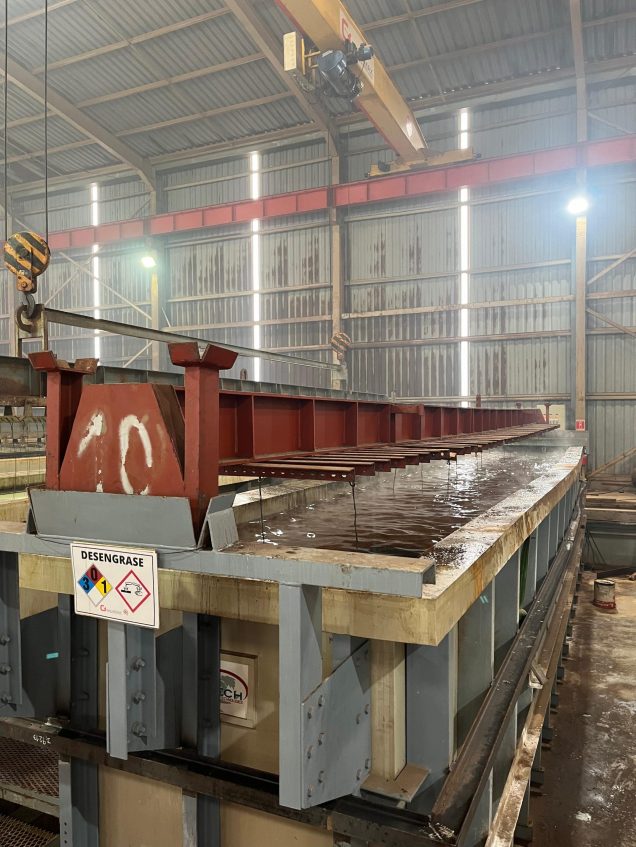 Estudiantes de la carrera de Ingeniería Mecánica de la FIUNA realizaron una visita técnica a «Galvamax S.A.»