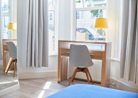 LSI Brighton yurt odası