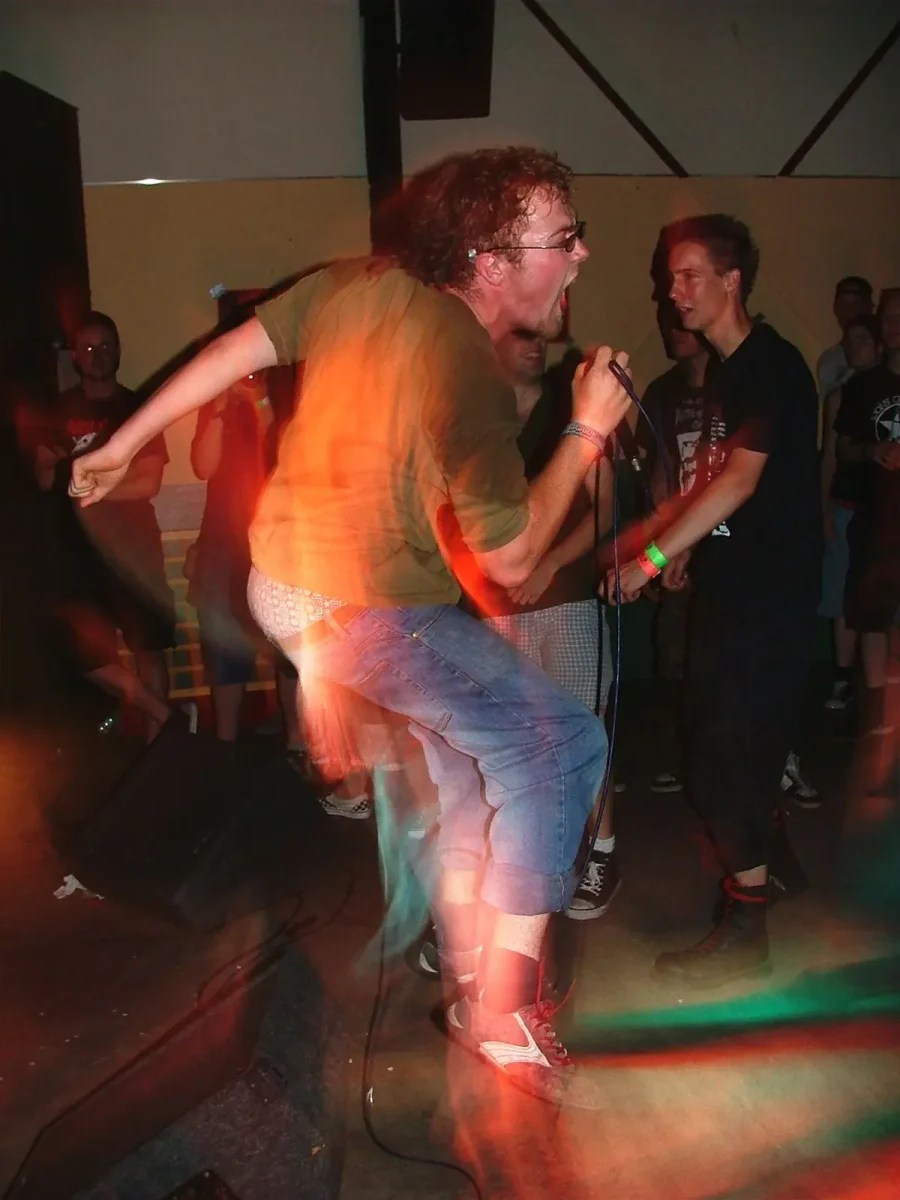 cockroach-trashfest-9-2005-photo-10-contributed-by-bram