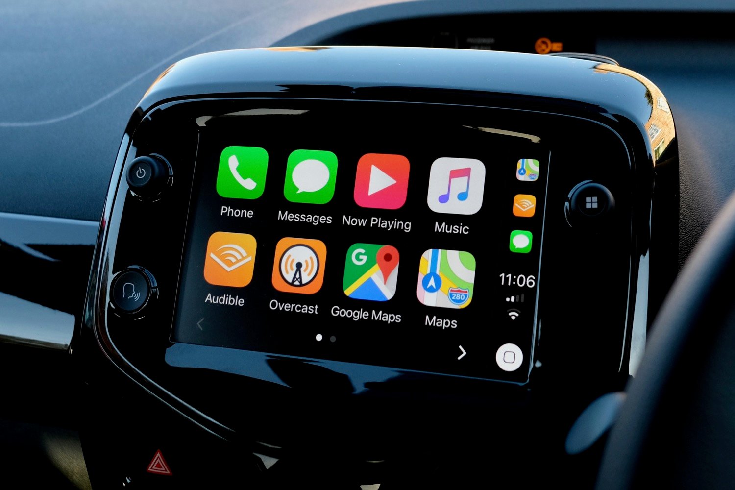 Приложения для apple carplay. Приложения поддерживающие apple carplay. Reno logan apple carplay. Приложения поддерживающие apple carplay. Apple carplay columbus.