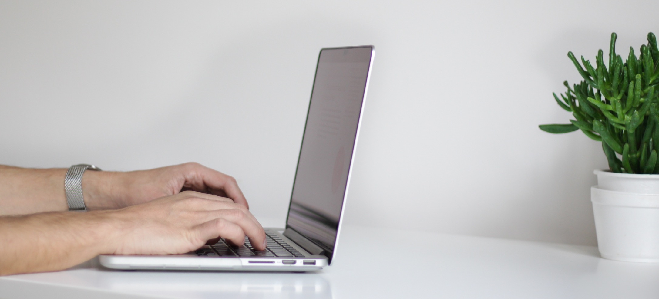 Contact - I n t e r A r t i - 