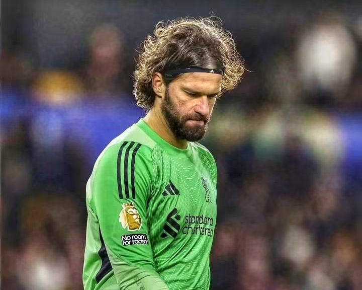 Liverpool Goalkeeper Alisson Fined £8,000 by English FA