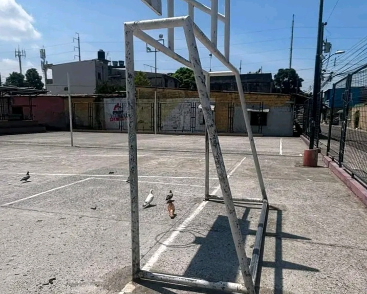 Chelsea transforms community football pitch in Ecuador