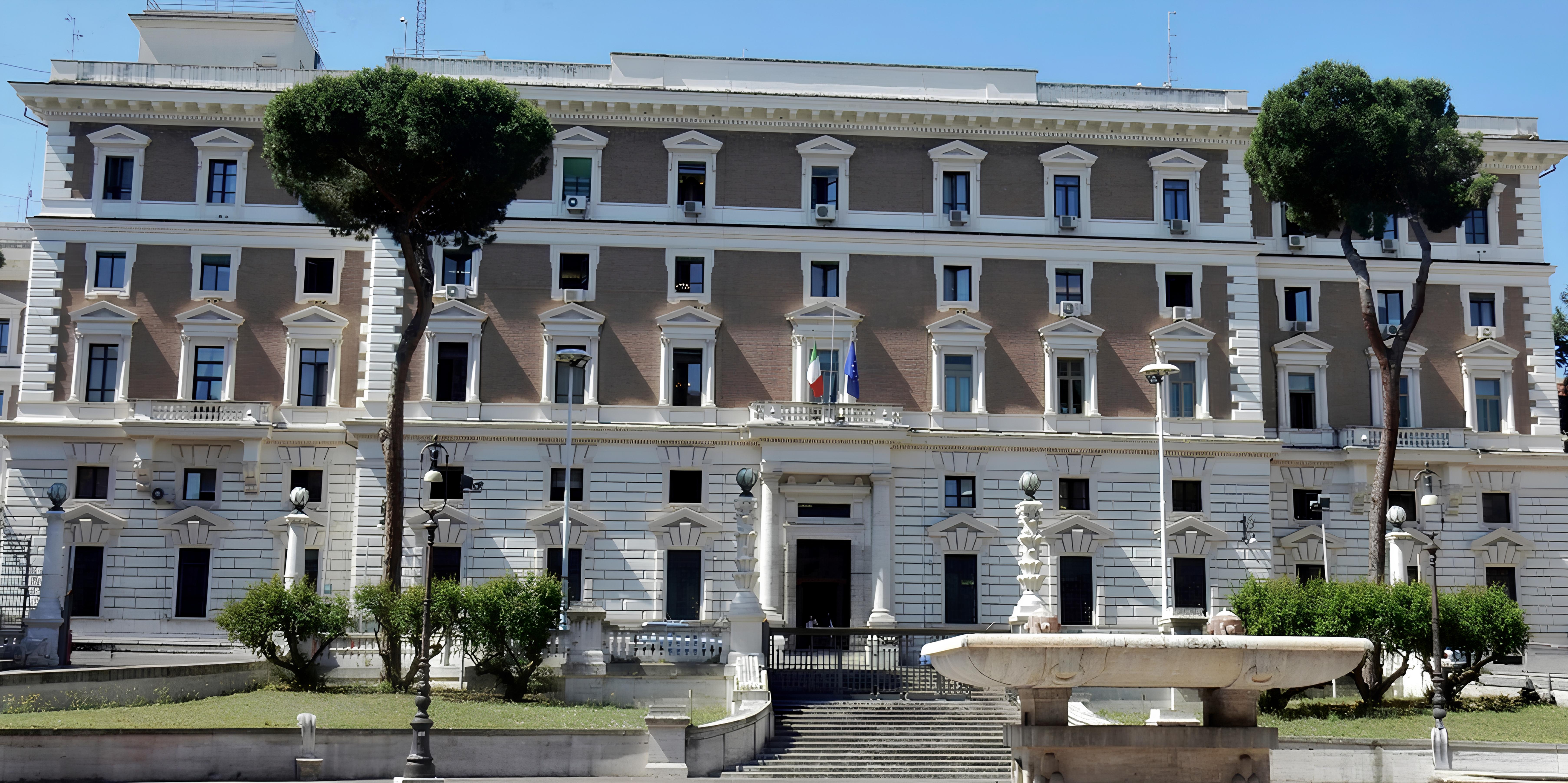 Interno.gov.it – Ferragosto 2026, il ministro Piantedosi in visita alle sale operative della Capitale
