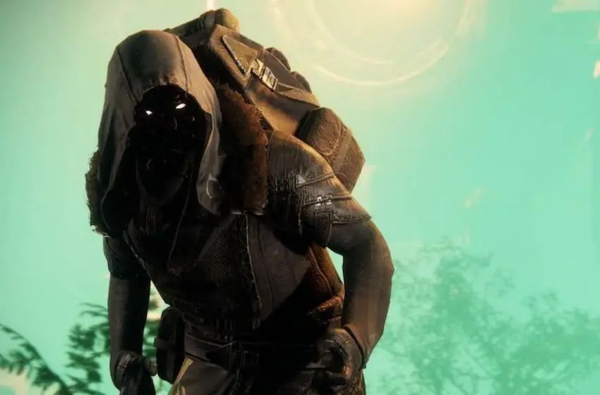 Where is Xur, and what is he selling in Destiny 2