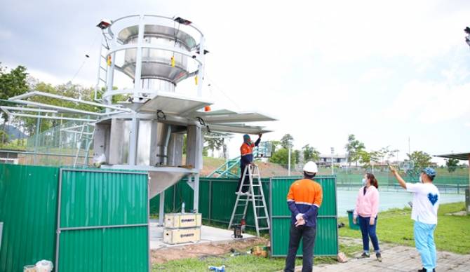 เปิดตัวหอฟอกอากาศระดับเมือง “ฟ้าใส 2” ที่ทำงานด้วยระบบไฮบริด