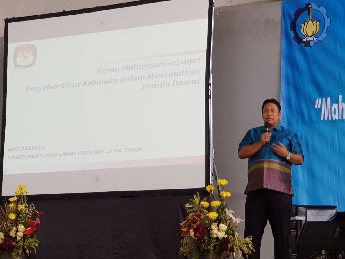 Peran Penting Mahasiswa Sosialisasikan Pemilu Damai - ITS News