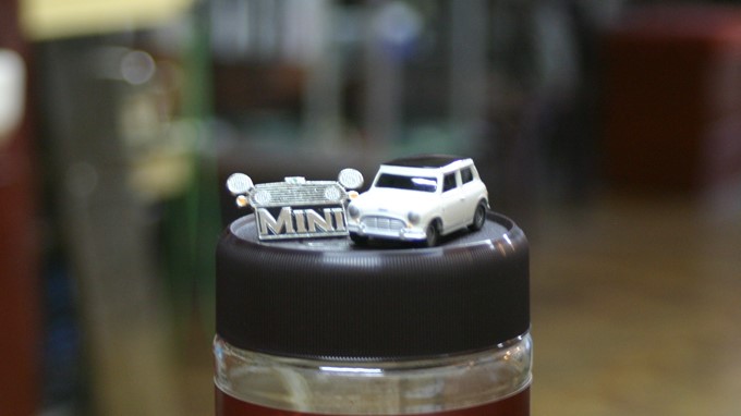 おまけ付き　MINI ミニクーパー　16個セット　ピンバッジ　ピンズ おまけ付き MINI ミニクーパー 16個セット ピンバッジ ピンズ