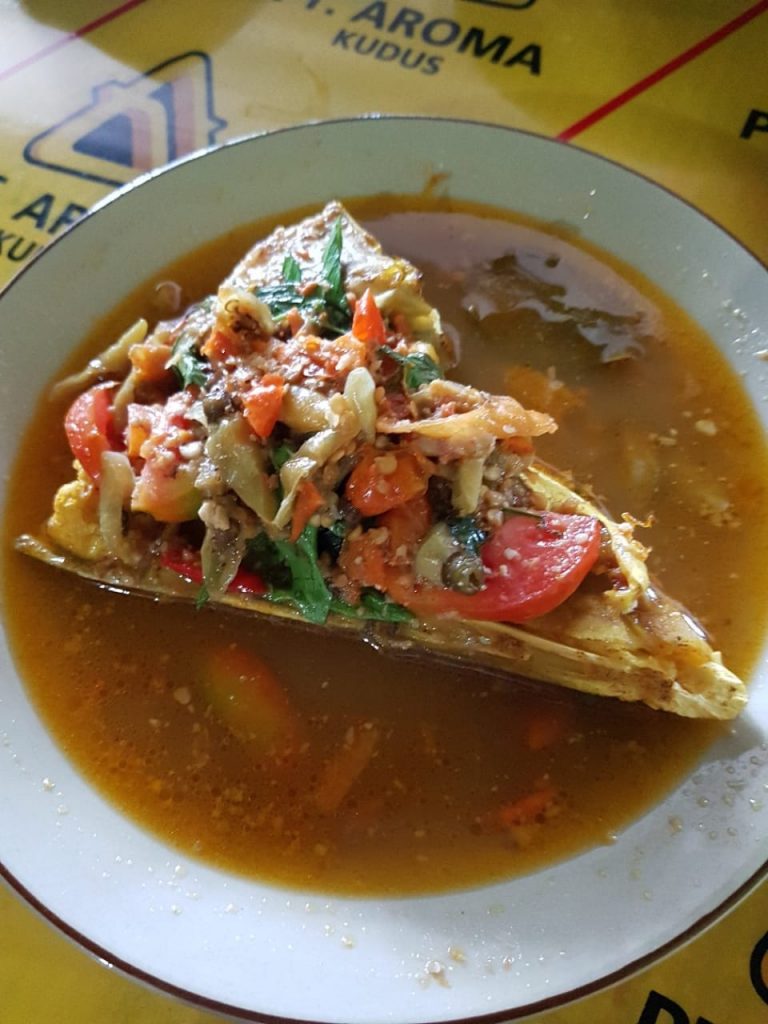 Ini Dia Rumah Makan yang Menyediakan Masakan Pindang Serani di Jepara |  Jalan sambil jajan