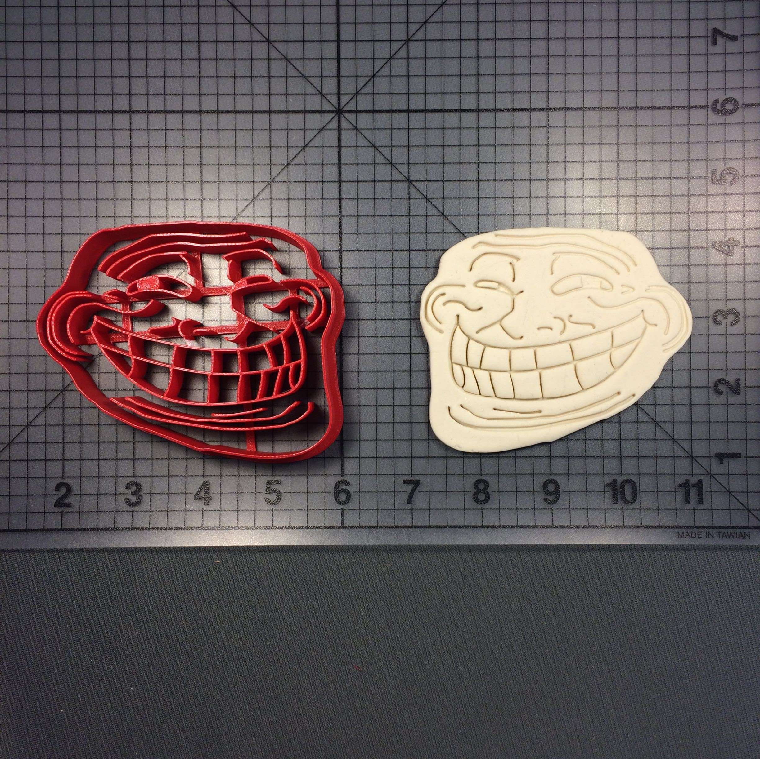 Téléchargement gratuit Images Troll Face Meme 100 Cookie Cutter dernière salutations