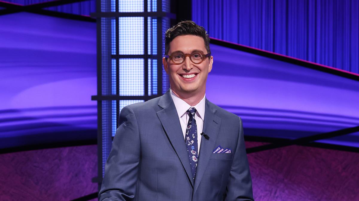 pics Current Jeopardy Host Buzzy Cohen jeopardy champ to guest host