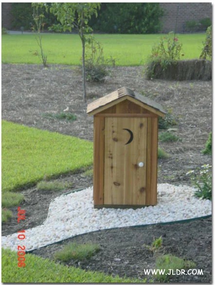 Rachel mcadams may have kept her pregnancy under wraps, but that doesn't mean she's keeping every aspect of h. North Carolina 1 3 Scale Pump Cover Outhouse