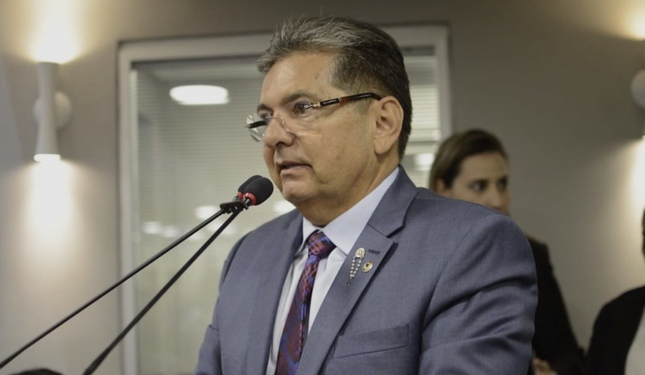 ADRIANO GALDINO, POMBAL RECONHECE A SUA LUTA PELA COMPANHIA INDEPENDENTE DA POLÍCIA MILITAR
