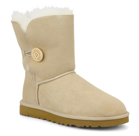 Uggs: dalla spiaggia alla neve con i piedi caldi - Joja's Shopping Blog