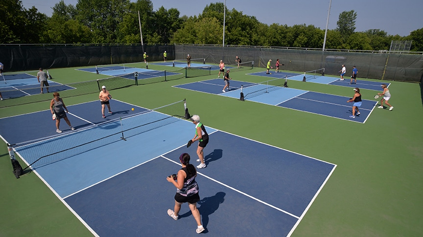 Du pickleball près de chez vous