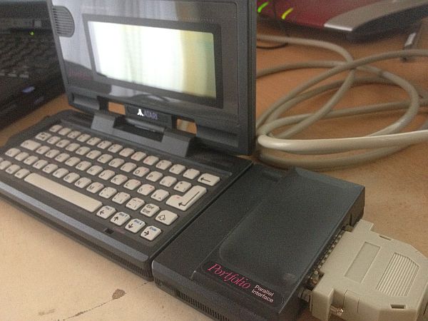 Atari Portfolio mit Paralleler Schnittstelle