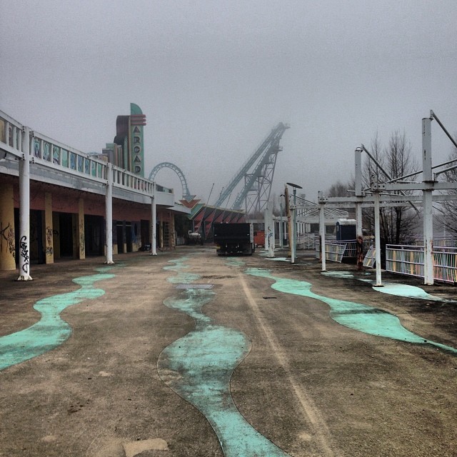 It was a haunting experience photographing the abandoned six flags in new orleans, but one that i'll never forget. SixFlags4
