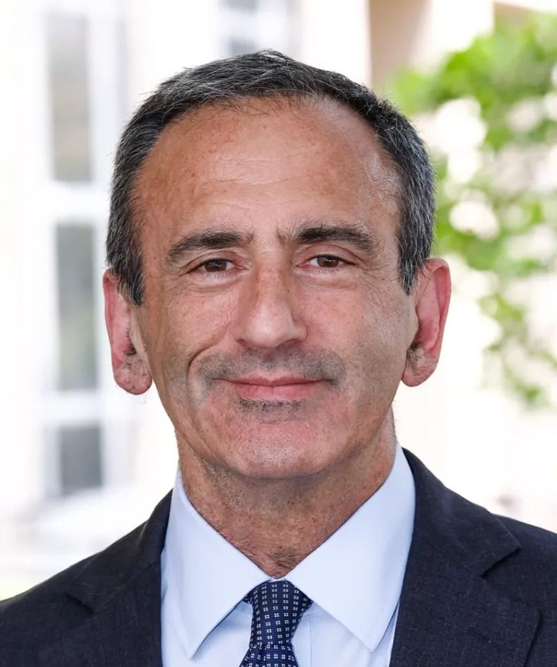 <span class="vcard">Philip Gordon</span>