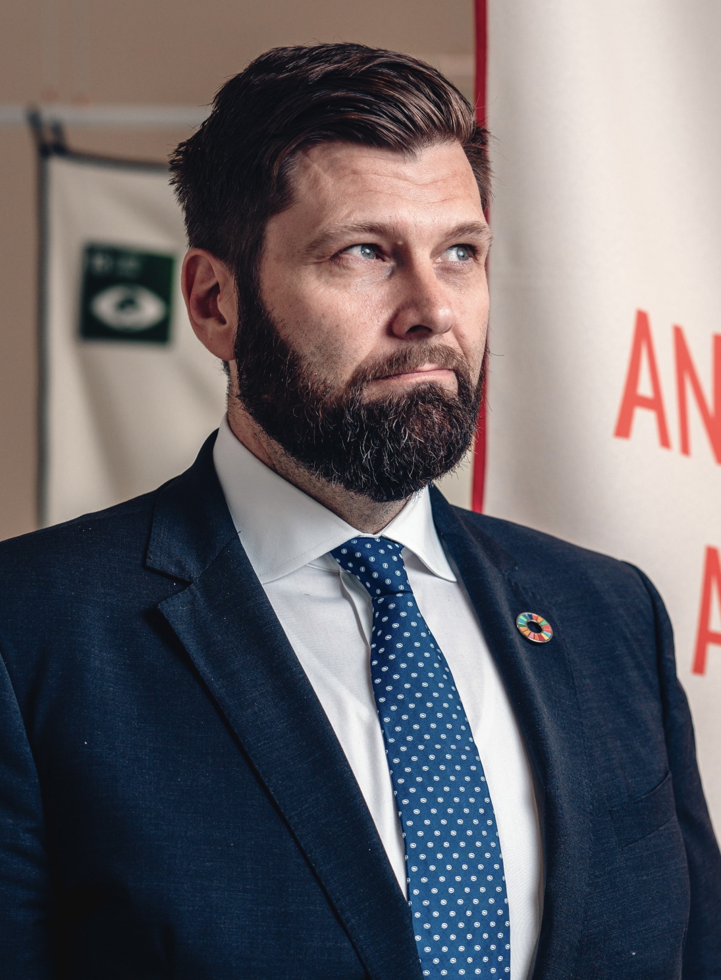 <span class="vcard">Erlingur Erlingsson</span>