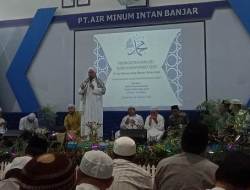 Habib Husin Al Haddad Tausiah Maulid Nabi Muhammad di PT Air Minum Intan Banjar