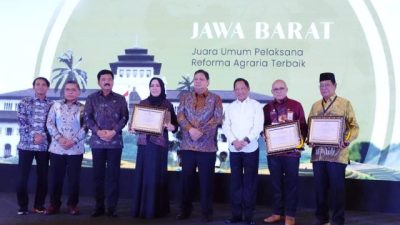 Pemerintah Pusat Anugerahkan Penghargaan Nasional Untuk Gubernur Kalsel