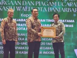 Berdedikasi Visi Misi Banjarbaru Juara, Kepala UPT Pasar Bauntung Terima Penghargaan