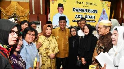 Paman Birin dan Acil Odah Halalbihalal Jajaran Puskesmas