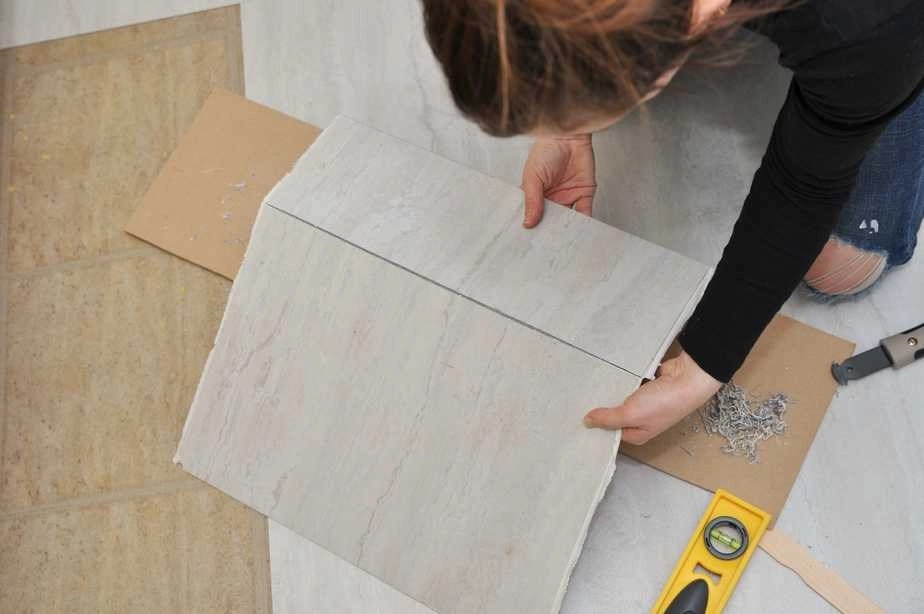 3 Things You Need to Know Before Using PeelandStick Floor Tile Kate