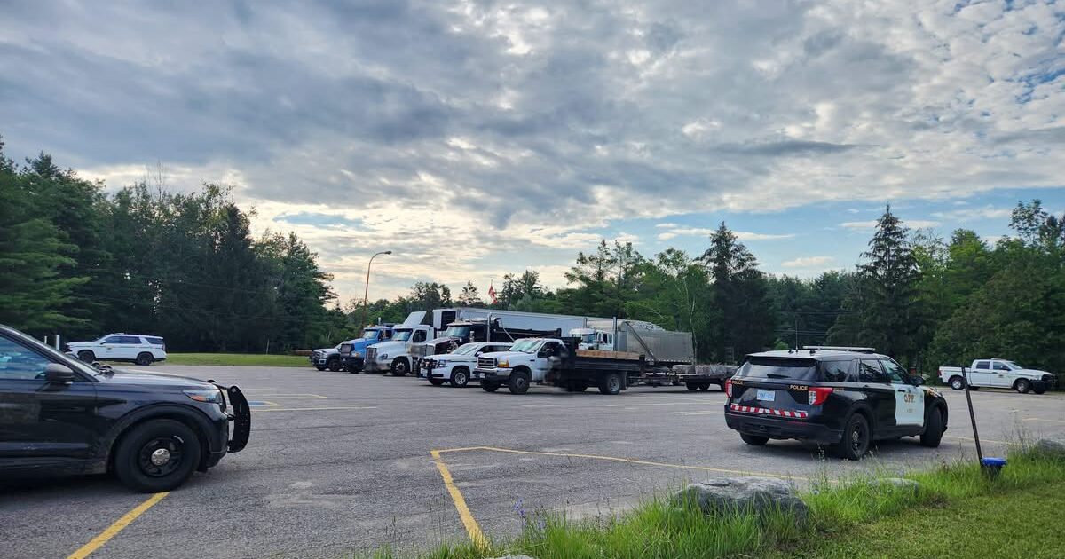 OPP and MTO Crackdown: 10 Commercial Trucks Removed from Roads in Kawartha Lakes (2026)