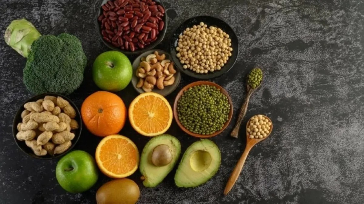 15 طعاماً خارقاً.. دليلك لتقوية أمعائك والوقاية من الأمراض