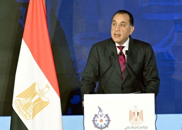 رئيس الوزراء المصري: دعم البحث العلمي &laquo;أولوية&raquo;.. ومستقبل الأمم يُبنى بالعلم والصناعة معًا