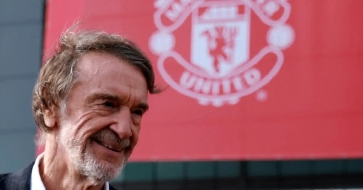 راتكليف ينجو من عقوبة الاتحاد الإنجليزي بعد تصريحاته المثيرة للجدل حول الهجرة راتكليف ينجو من عقوبة الاتحاد الإنجليزي بعد تصريحاته المثيرة للجدل حول الهجرة