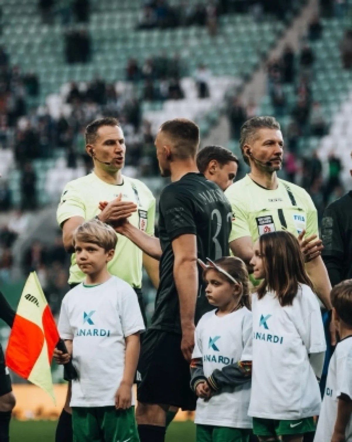 فيسوا كراكوف يقاطع مباراة بالدوري البولندي احتجاجاً على منع جماهيره