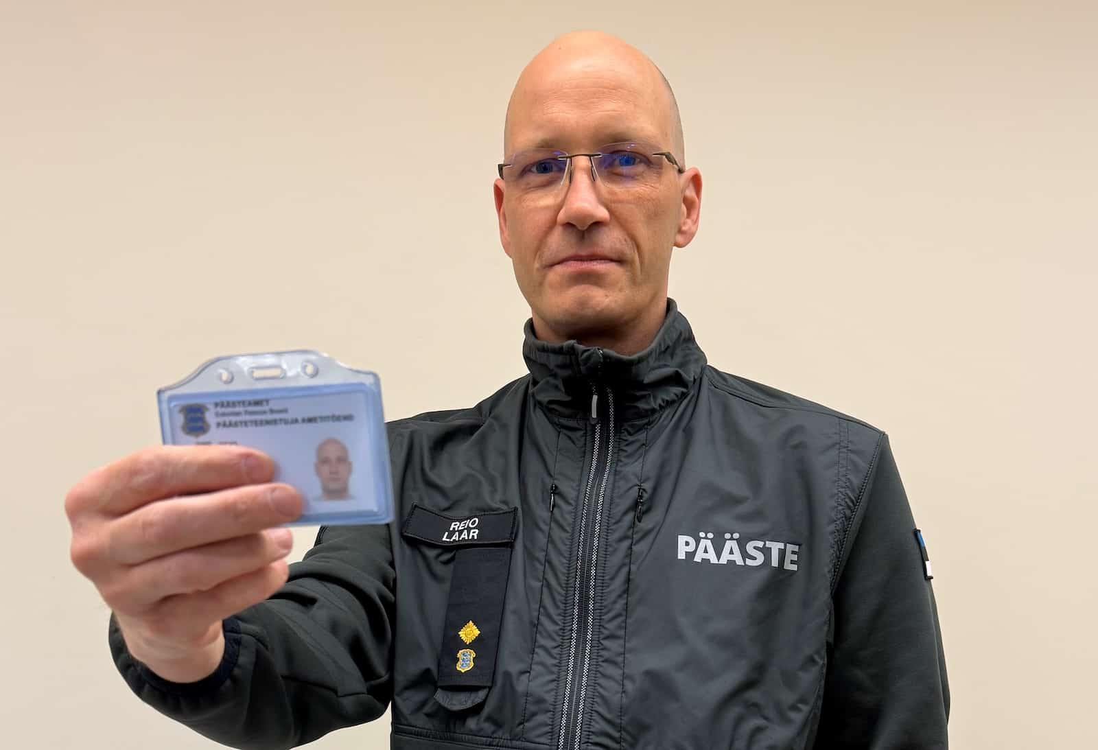 Sellises vormis ja seesuguse töötõendiga on õige päästeameti inspektor. Foto: Päästeamet