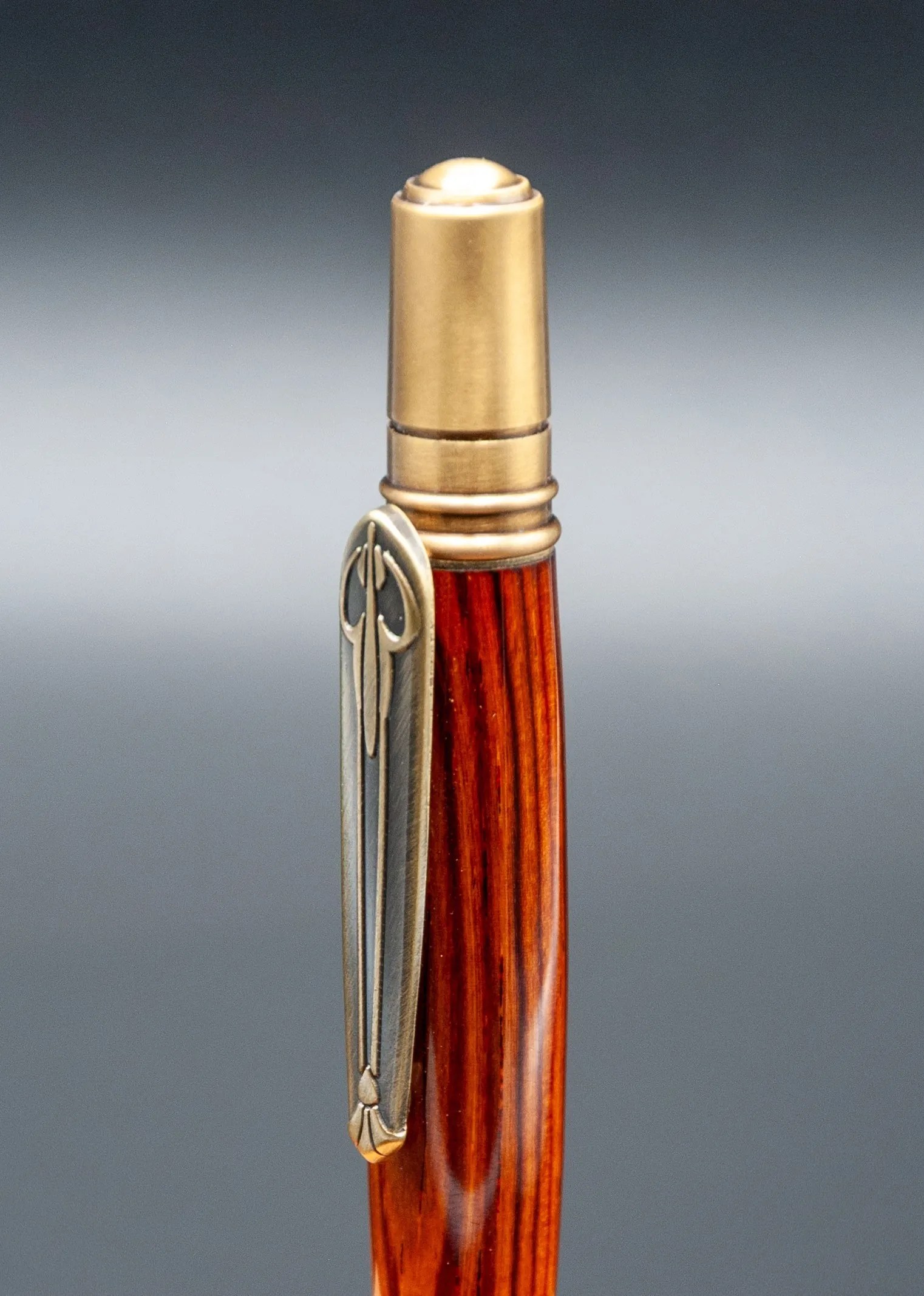 Stylo bille rechargeable en bois Takamaka Calebasse