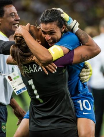 Barbara seleção feminina tatuagem Com Rio 2016 Tatuada No Braco Barbara Supera Reserva E Frango Para Virar Heroina No Mineirao Esportes Home