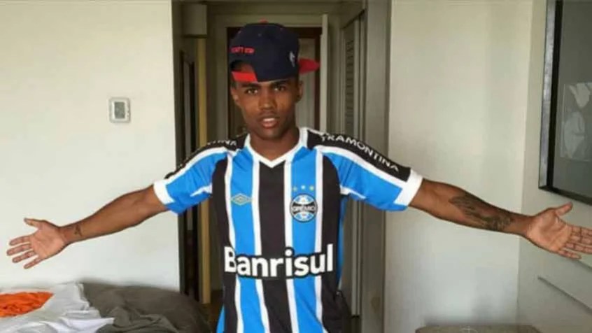 On loan from juventus al bavaria monaco, with the bavarians who have no intention of sitting at a table with the bianconeri to negotiate a possible stay, the brazilian can return home after 11 years: Caso Se Conclua Venda De Tete Ao Shakhtar Valera O Triplo Da Saida De Douglas Costa Lance