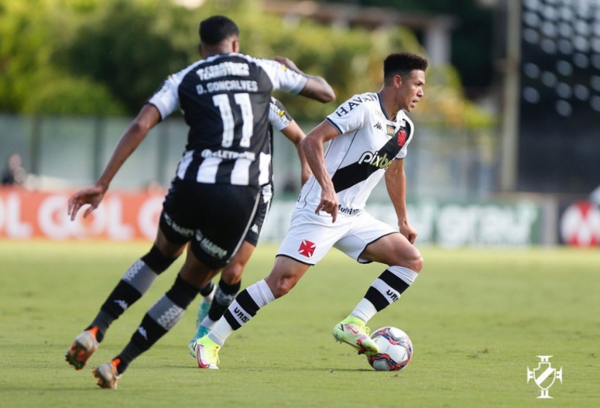 Na noite deste domingo, 13, em clássico disputado em são luís, no maranhão, o botafogo venceu o vasco por 1 a 0 pela 6ª rodada do campeonato . Apatico E Desorganizado Vasco Falha De Novo E Goleado Pelo Botafogo E Tem Reta Final De Serie B Melancolica Lance