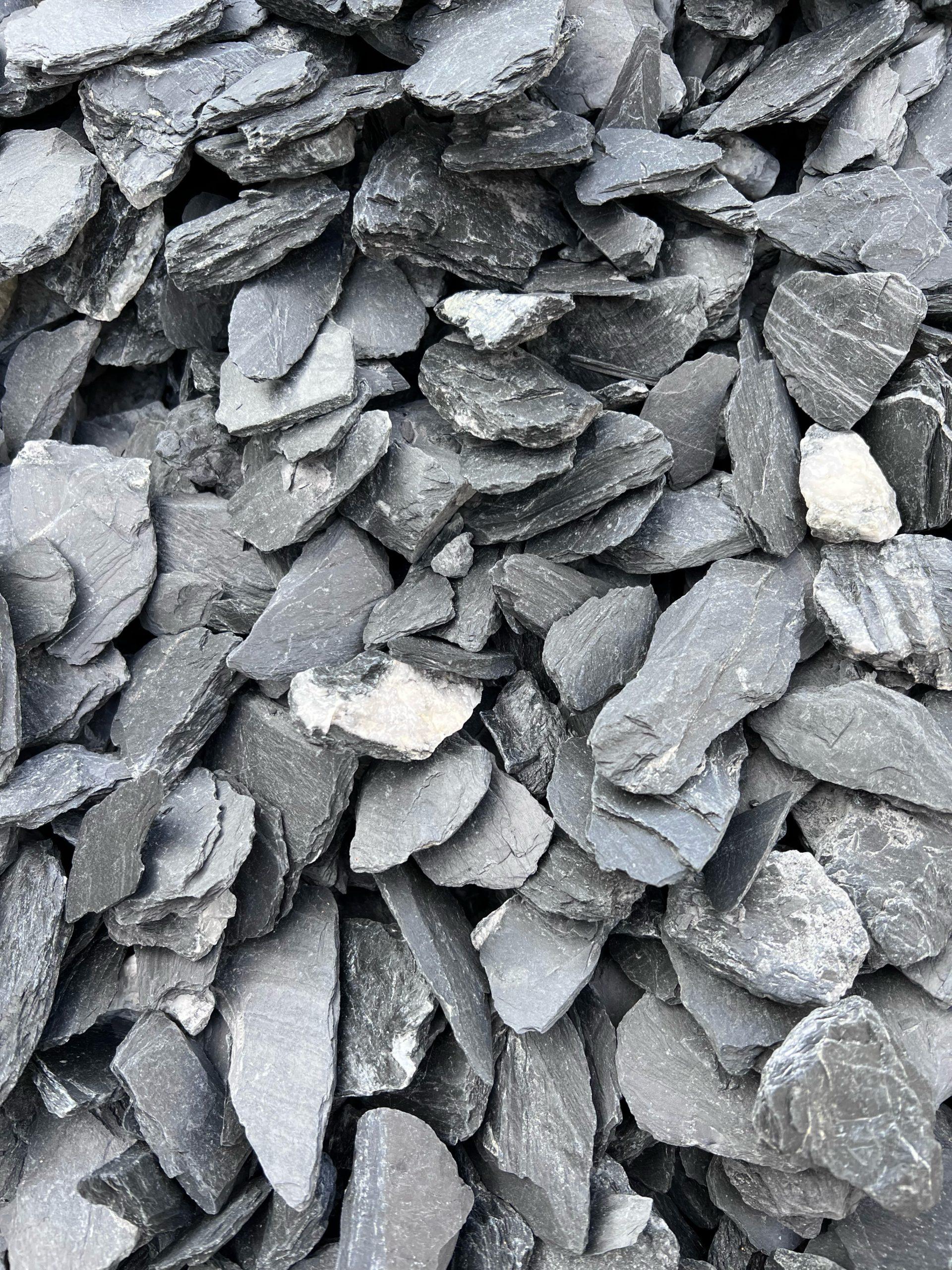 Black slate chips