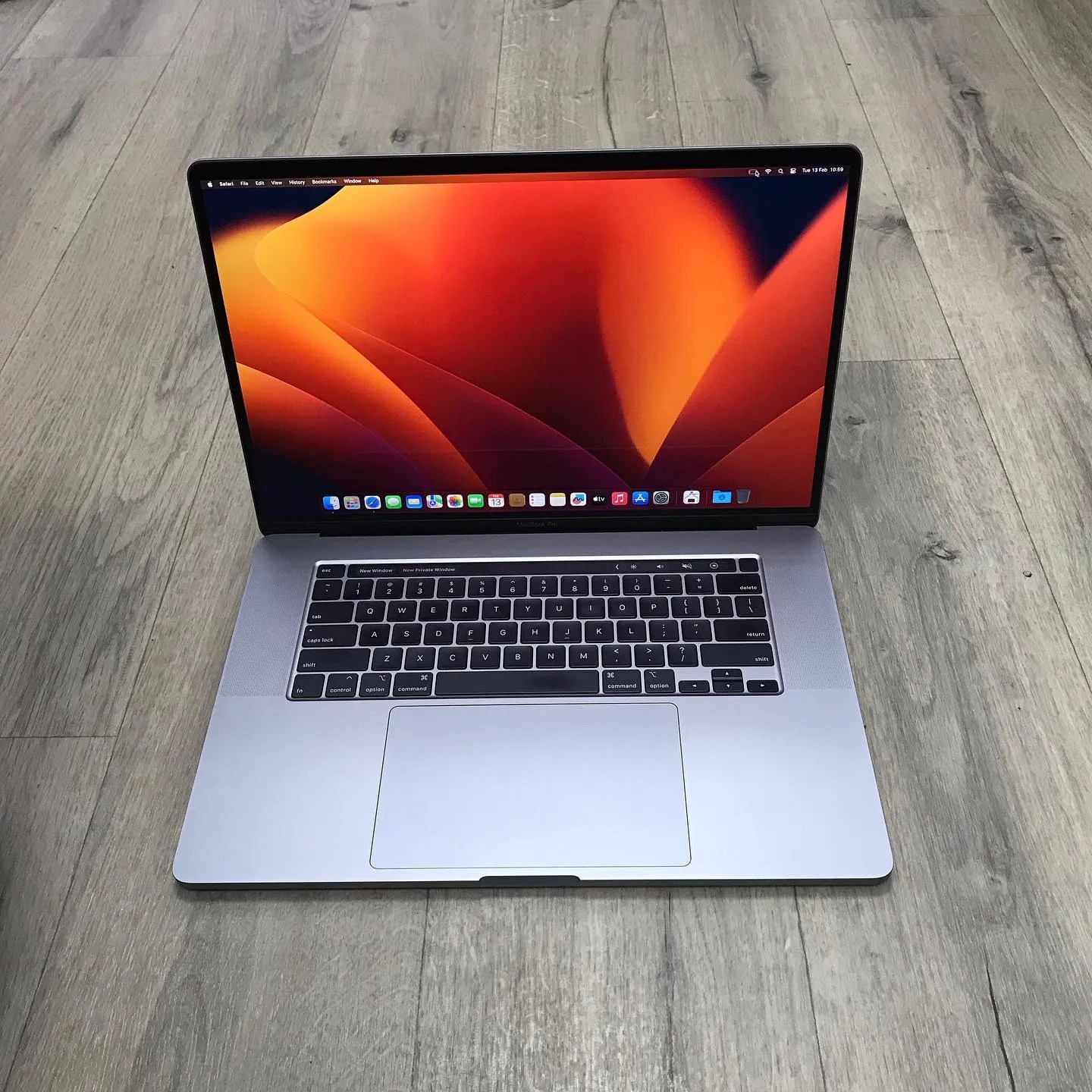 MacBook Pro 2019 i9 64GB 値段 交渉可